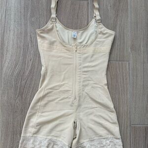 Women's Cream Shapewear Bodysuit